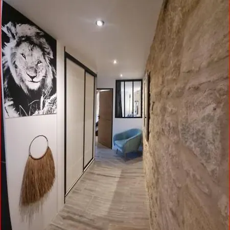 Avec Terrasse & Parking Centre *