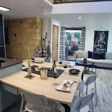 Avec Terrasse & Parking Centre Apartamento